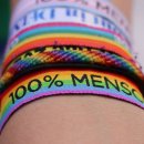 100% MENSCH Bändchen Regenbogen (5er-Pack)